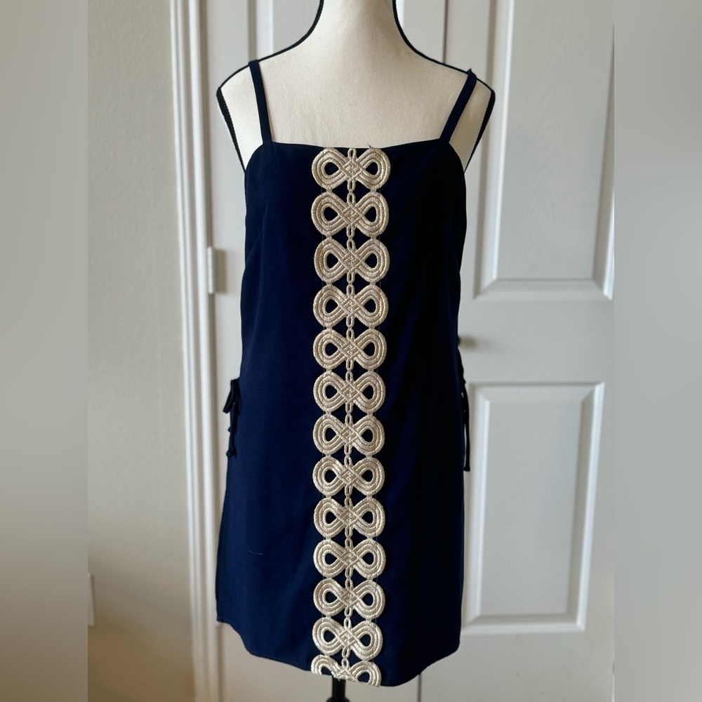 Lilly Pulitzer Navy Dress with Skort & Gold Trim size 4 LIKE NEW